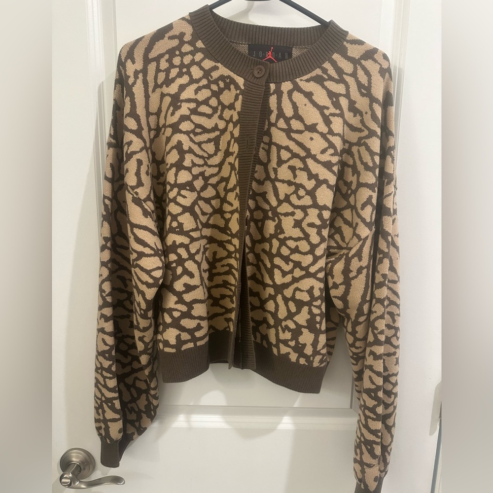 Jordan Loose Fit Sweater Cardigan-oversized-(matches Jordan 3)